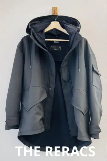 THE RERACS 숏 모즈 코트
