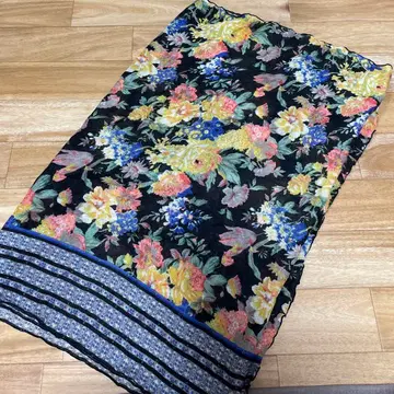 EMODA 꽃무늬 스톨