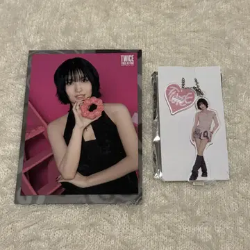 TWICE THIS IS FOR 아크릴 키링 랜덤 모모