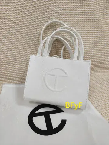 인기 Telfar 미니 화이트 숄더백