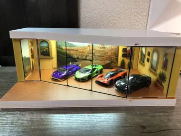 1/64 스케일 디오라마 쇼룸 차고