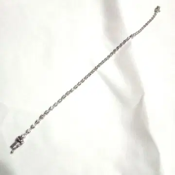 2.10캐럿 플라티나 다이아몬드 팔찌