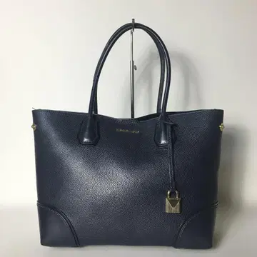 2509-17 | 마이클코어스 토트백 가죽 네이비