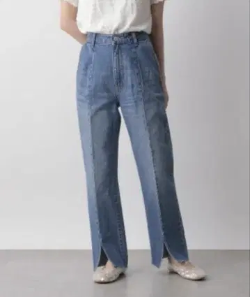 LOWRYS FARM 블루 스트레이트 데님