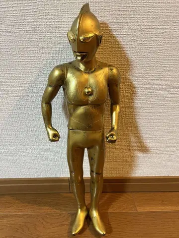 울트라맨 골드