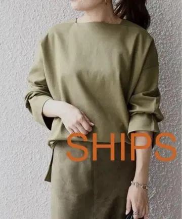 [ 새상품급 ] SHIPS 가을/겨울 스퀘어넥 지퍼 풀오버 상의