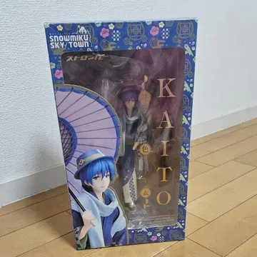 꽃색의상 KAITO 피규어