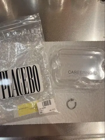 CAREERING PLACEBO 501T 실버 왼쪽 귀걸이 (1개)