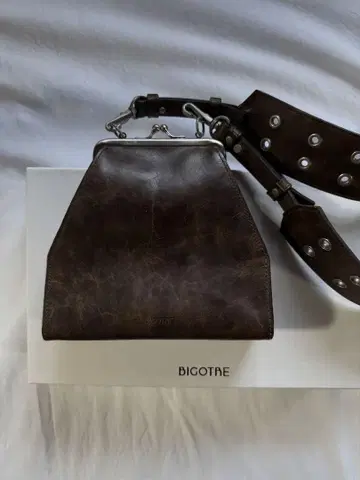 BIGOTRE 가마구치 숄더백