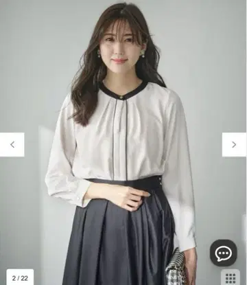 애니시스 새상품 [세탁 가능] 프론트 턱 블라우스