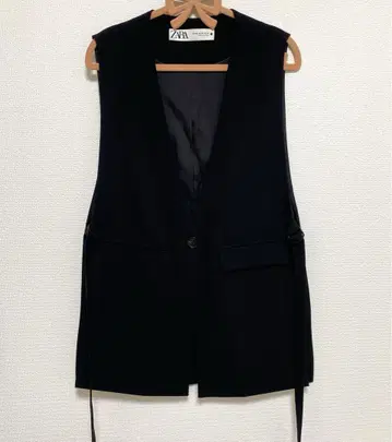 ZARA 블랙 베스트