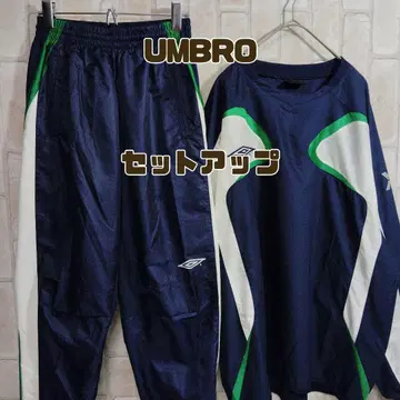 엄브로 나일론 셋업 피스테 네이비 화이트 자수