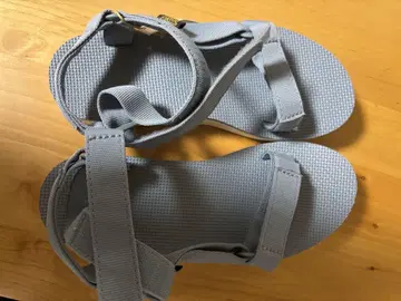 Teva 라이트 블루 스포츠 샌들