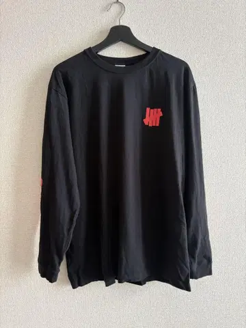 UNDEFEATED 블랙 롱티 롱 슬리브 티셔츠 L
