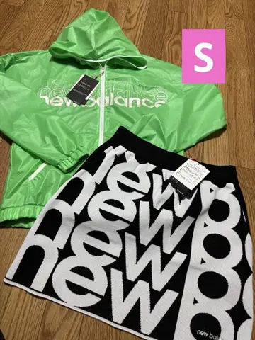 New Balance 그린 자켓과 스커트 세트 M