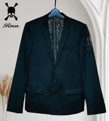 Roen 로엔 스와로브스키 스컬 테일러드 자켓