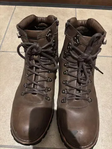 브라운 가죽 워크 부츠 지퍼 포함