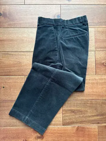 [클리닝 완료] 어반 리서치 다크 그레이 코듀로이 턱 팬츠