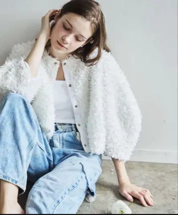 carla fluffy jacket