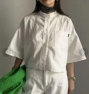 AMERI 반팔 셔츠