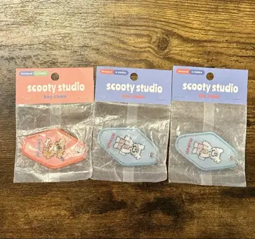 [ 미개봉 새상품 ] scooty studio Charlie 자수 키링