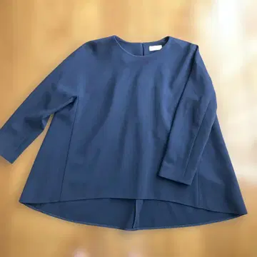 네이비 A라인 긴팔 상의