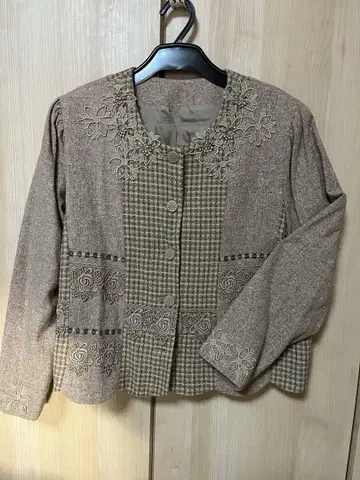 비드로포엠 자수 노카라 자켓 브라운 계열
