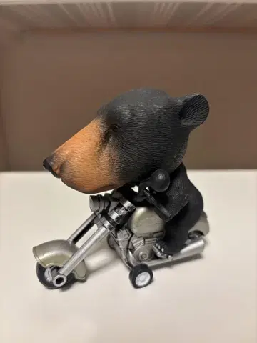 곰 바이크 피규어