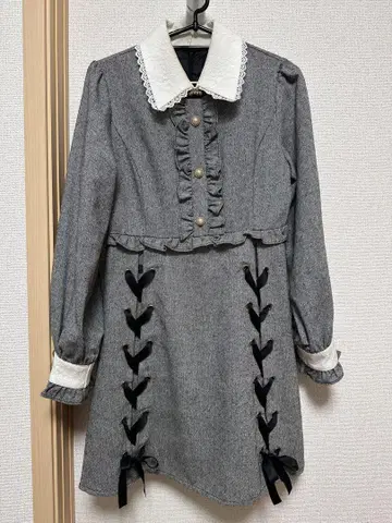 ROJITA 비쥬 레이스업 타이트 미니 원피스