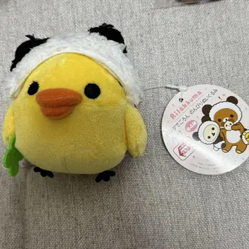 노란색 닭 봉제 인형 팬더 뒹굴기