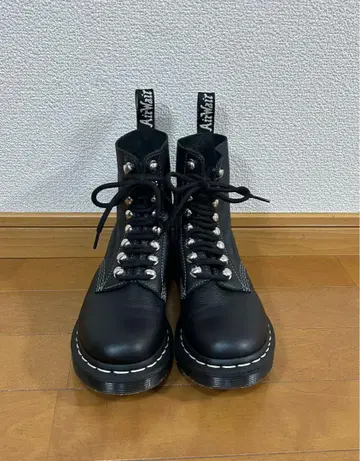 새상품급 닥터마틴 Dr.Martens 부츠