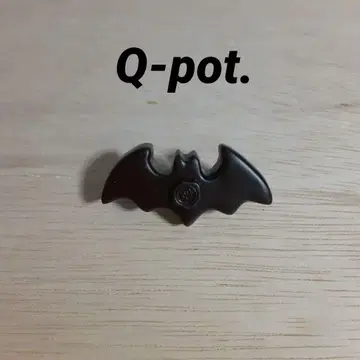 [ 새상품 미사용 ] Q-pot. 박쥐 쇼콜라 브로치 초신품