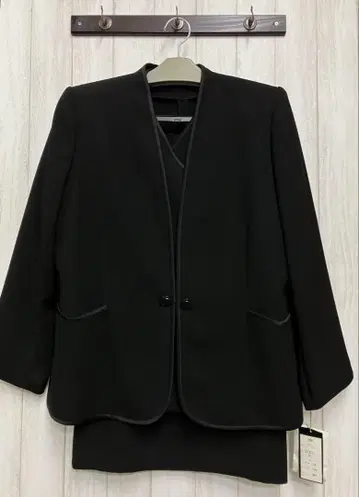 블랙 포멀 3점 수트