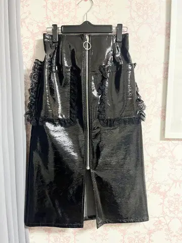 케이티 에나멜 스커트