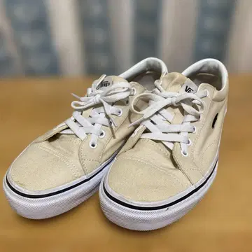 Vans 베이지 스니커즈