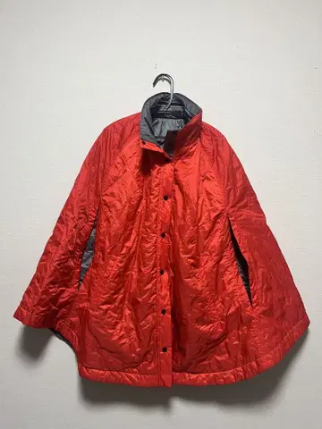 새상품급 victorinox 리버서블 퀼팅 판초