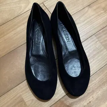 ALEXANDER MCQUEEN 블랙 플랫슈즈
