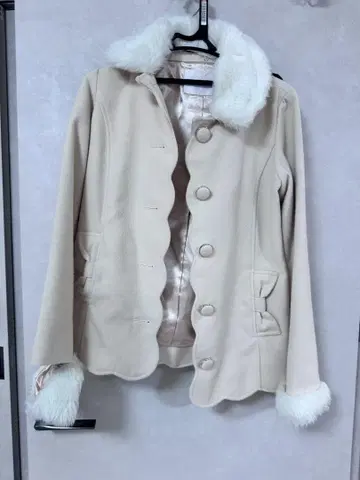 리즈리사 인조 모피 포함 코트 연핑크 프리