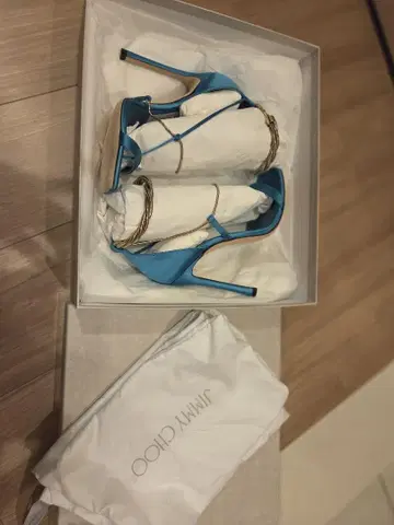 Jimmy Choo 파랑 새틴 힐 샌들