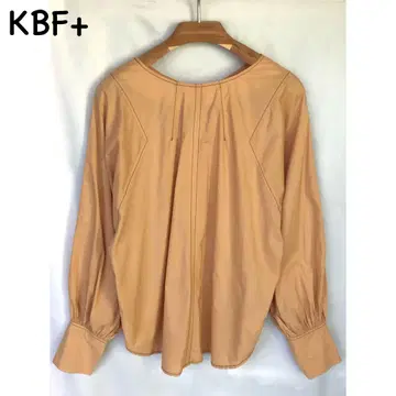 KBF+ 긴팔 블라우스