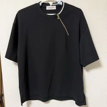 CULLNI 블랙 지퍼 T셔츠 23-SS-066