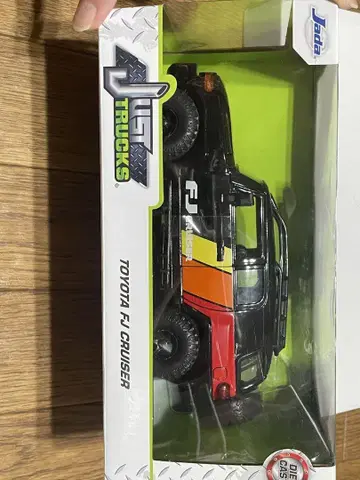 jada TOYOTA FJ CRUISER