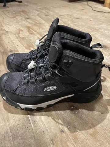 KEEN 킨 TARGHEE EXP MID' SP'