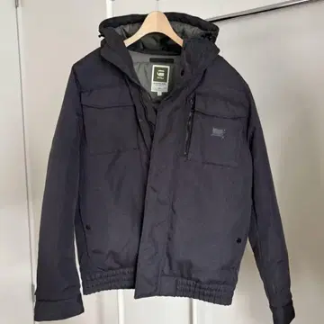 새상품급 G-STAR RAW 다크 그레이 다운 자켓 후드 부착