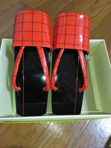 빨검 격자 무늬 조리