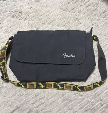 펜더 숄더백 사선 가케 Fender