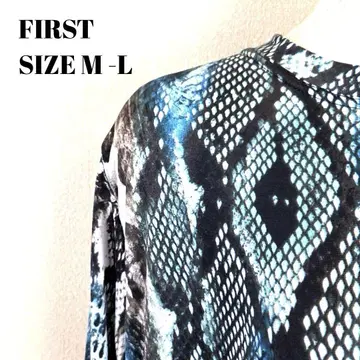 FIRST 퍼스트 스네이크 패턴 티셔츠 튜닉 럭셔리 존재감 업