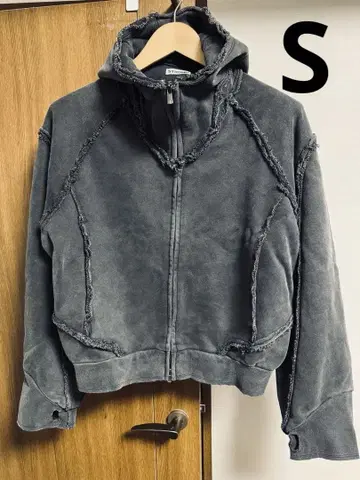STRONG 005 BROKEN HOODIE (GREY)