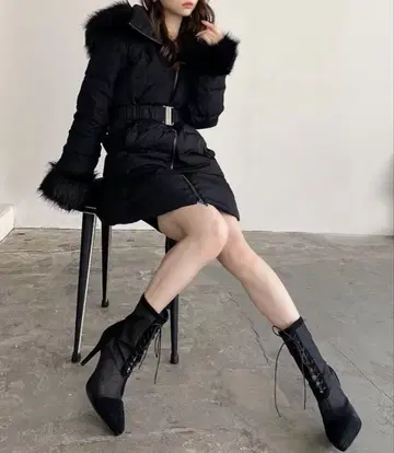 RESEXXY 퍼 포함 롱 다운 자켓