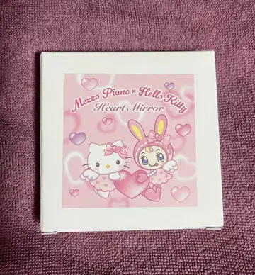 메조피아노 x 헬로키티 콜라보 팝업 한정판 하트 거울 (엔젤)